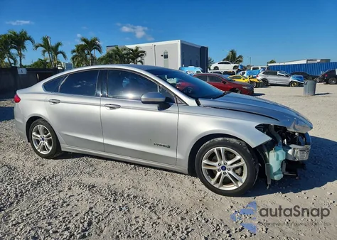 2018 Ford Fusion Se Hybrid из США, поврежденный, VIN 3FA6P0LU7JR147234